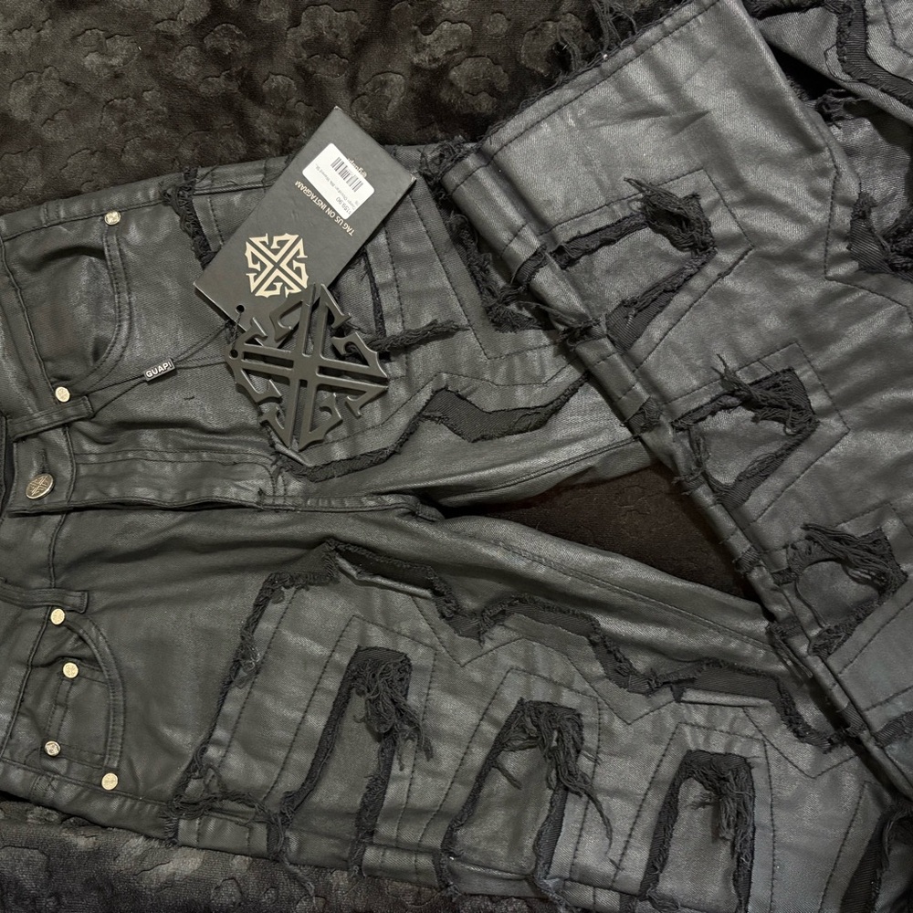 Black Distressed Jeans
